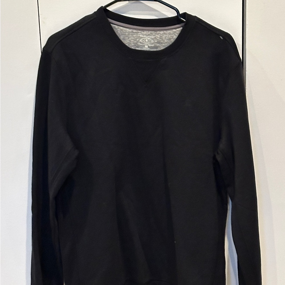 G.H. Bass & Co. Black Crewneck Sweater